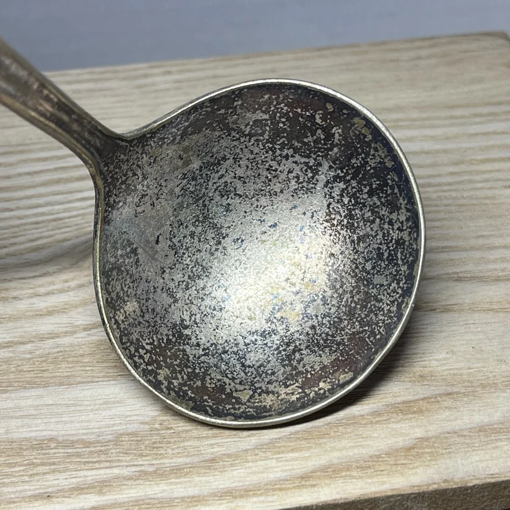 🇺🇸 Vtg Old Company Plate Silver-Plated Soup Ladle Signature Pattern Unpolished